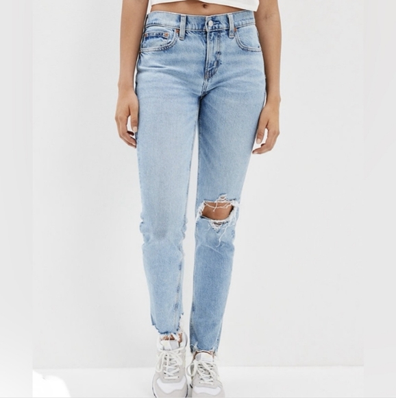 American Eagle Woman's 90's Skinny Jeans Short, Busted Knee, Distressed Ankles - Picture 1 of 11